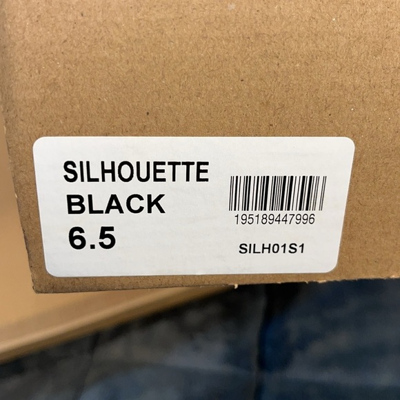 Steve Madden Silhouette Quilted Heeled Knee High Over the Knee Boots in Black - Picture 5 of 5